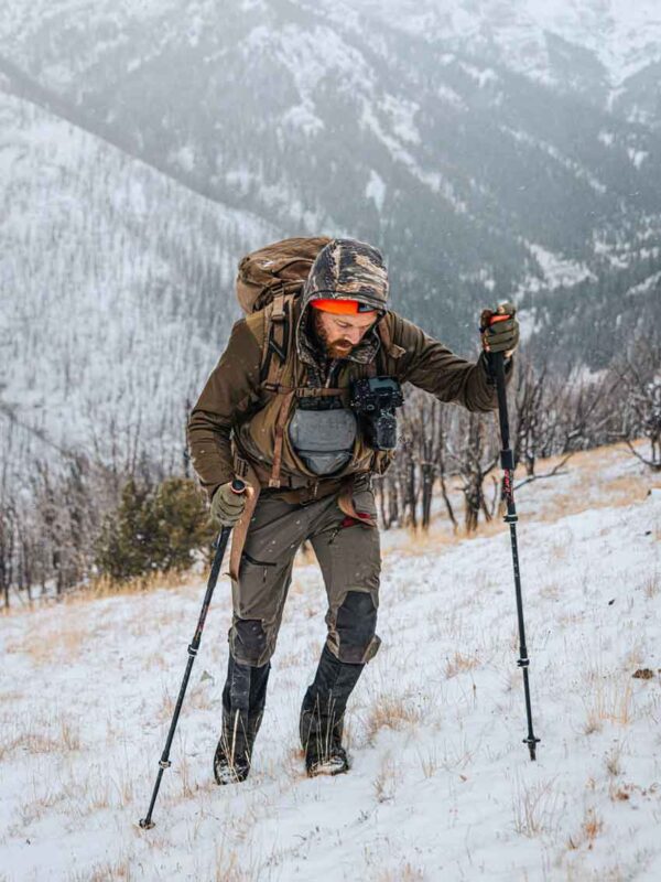 mountain-hunter-hiking-in-snow-with-silverback-gaiters